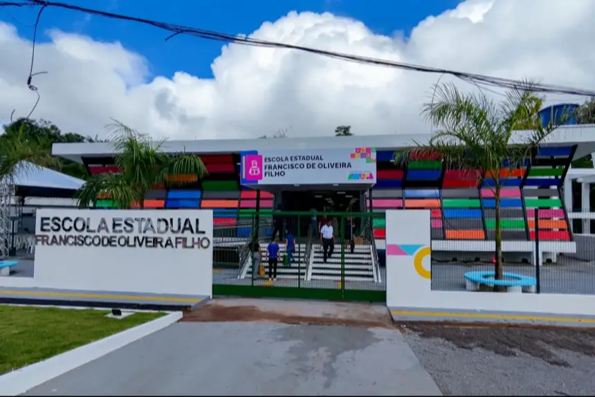 Com novo aumento, Governo do Amapá garante 38,93% de reajuste salarial para profissionais da educação na atual gestão