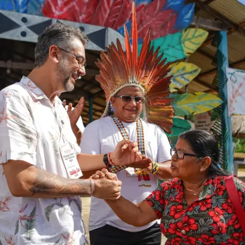 Em Oiapoque, governador Clécio Luís reúne com caciques para informar e esclarecer dúvidas sobre o petróleo na Costa do Amapá