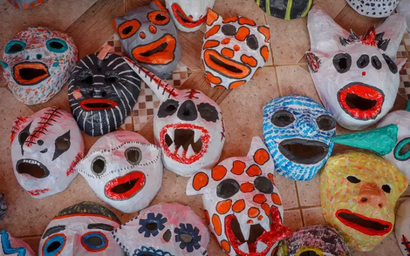 Tradição que encanta: Baile dos Máscaras exalta cultura bicentenária na Festa de São Tiago, com apoio do Governo do Amapá