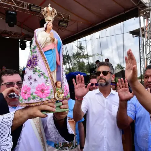 Em Calçoene, governador Clécio Luís celebra padroeira Nossa Senhora da Conceição e criação da 30ª Paróquia da Diocese de Macapá