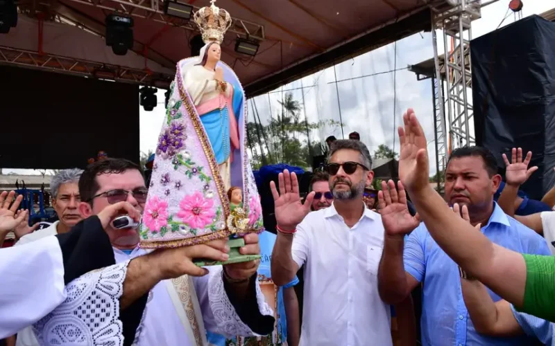 Em Calçoene, governador Clécio Luís celebra padroeira Nossa Senhora da Conceição e criação da 30ª Paróquia da Diocese de Macapá