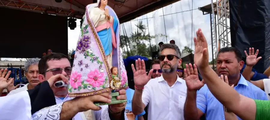 Em Calçoene, governador Clécio Luís celebra padroeira Nossa Senhora da Conceição e criação da 30ª Paróquia da Diocese de Macapá