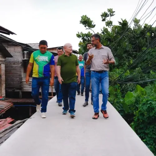 Ponte Firme: governador Clécio entrega 830 metros da passarela do Atalaia e beneficia mais de 120 famílias do Igarapé da Fortaleza, em Santana