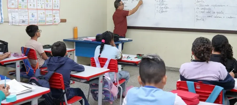 Governo do Amapá abre inscrições para o Bolsa Mais Professores; saiba como participar