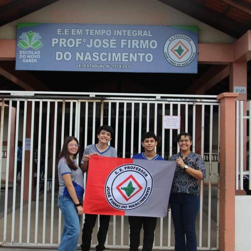 Estudantes do 8 ano da Escola Estadual José Firmo são classificados para etapa nacional do Desafio Liga Jovem 2025